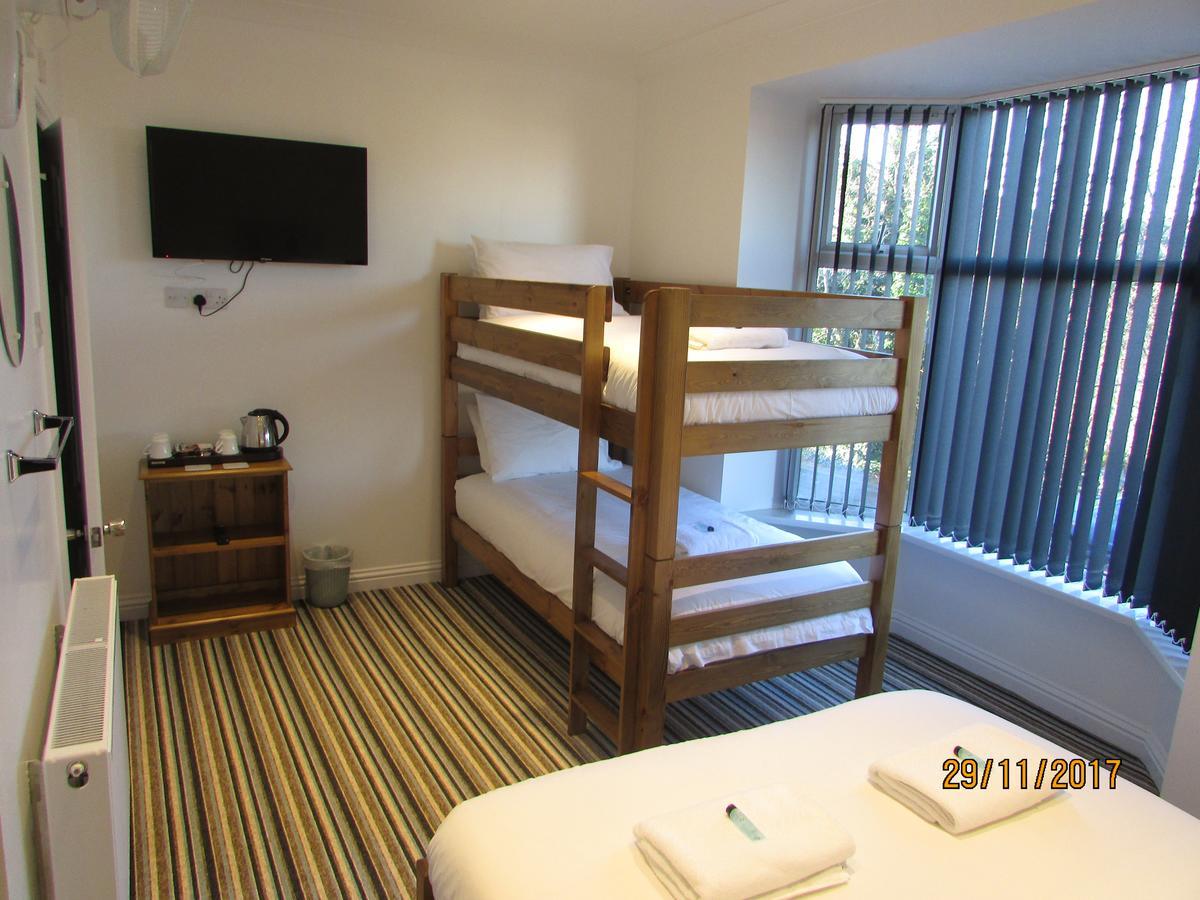 Charlotte Guest House Weymouth Bagian luar foto