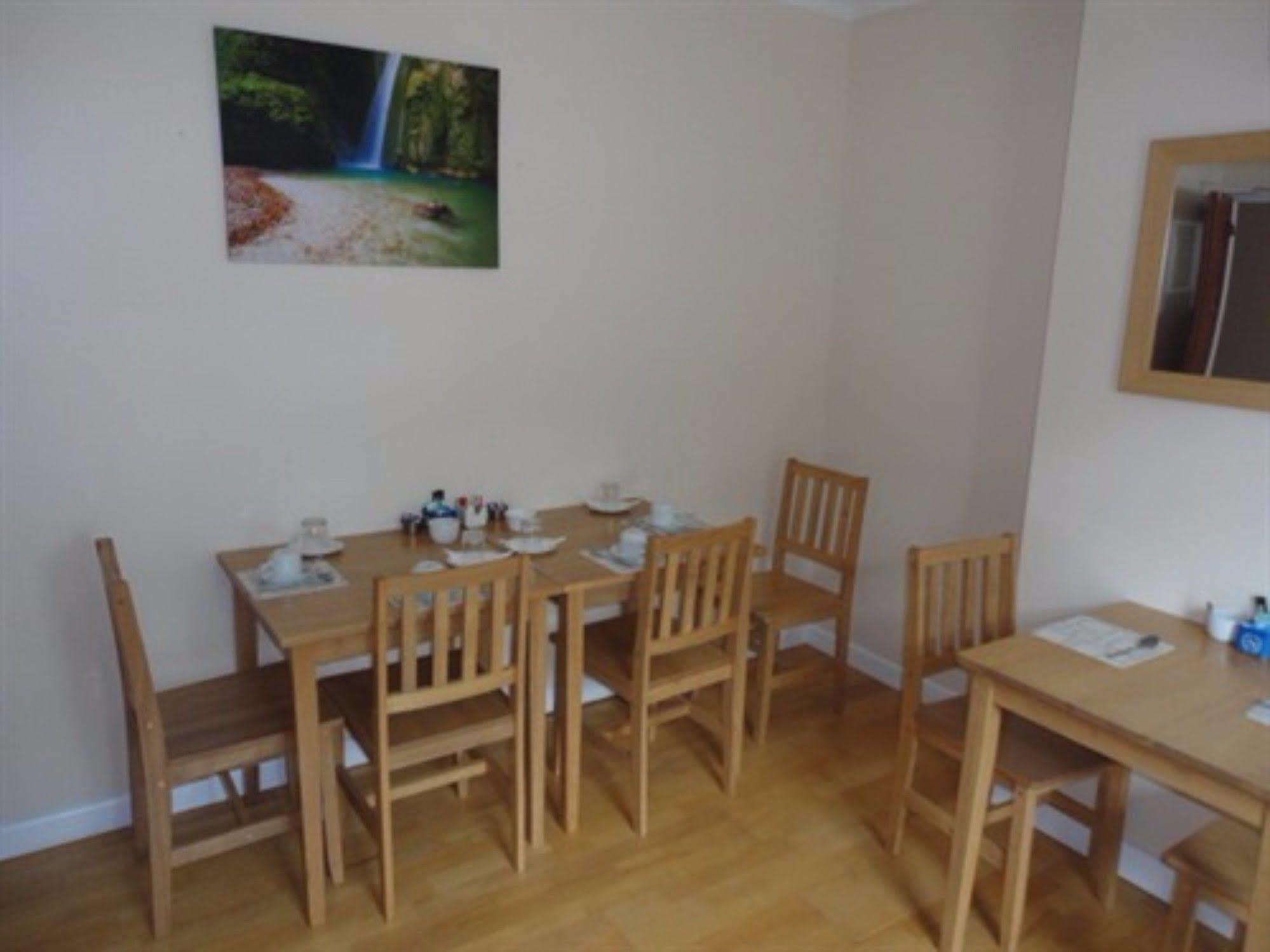 Charlotte Guest House Weymouth Bagian luar foto
